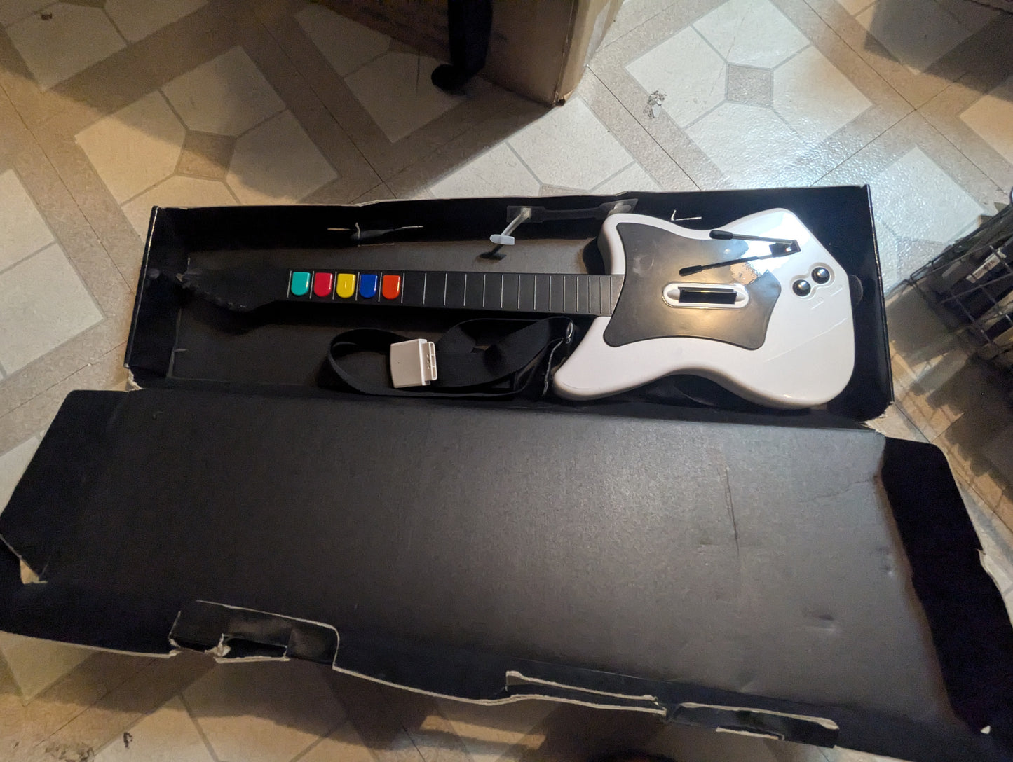 Guitar hero wireless guitar CIB
