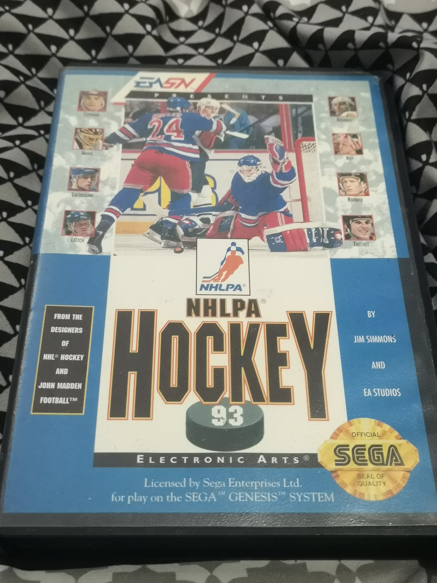 NHLPA hockey 93 CIB